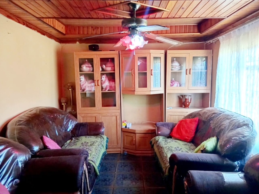 2 Bedroom Property for Sale in Mdantsane Nu 14 Eastern Cape